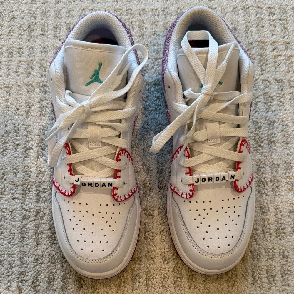 Nike Kids White and Pink Sneakers - Picture 4 of 6